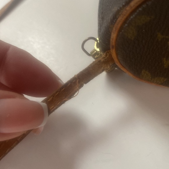 Vintage LV mini bag - Picture 15 of 17